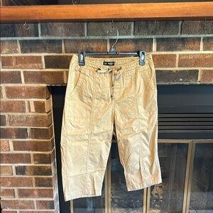 EUC Lee Relaxed Fit Tan Capri Pants